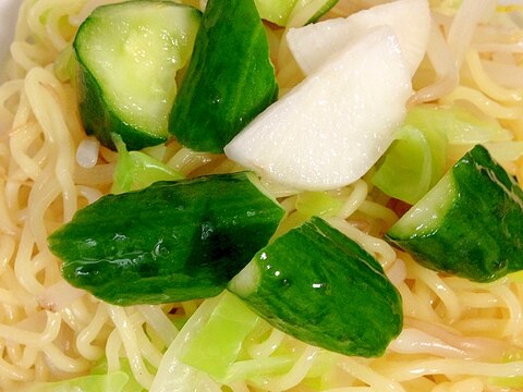 野菜たっぷり！ヘルシーな野菜冷やし中華